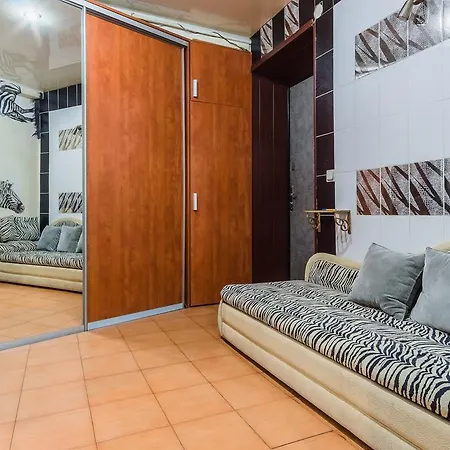 Apartment Уютная Квартира С 2 Спальнями В Центре